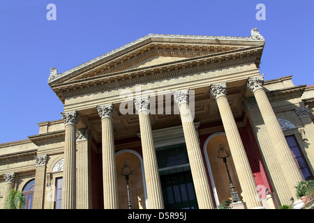 Das Opernhaus Teatro Massimo in Palermo Sizilien Stockfoto