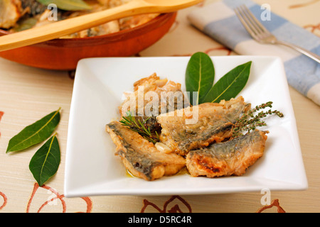 Eingelegte Makrele. Rezept zur Verfügung. Stockfoto