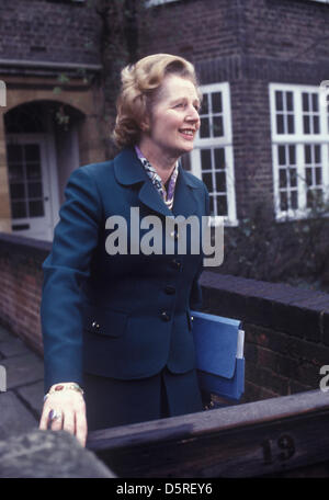 Margaret Thatcher starb heute am 8th. April 2013. Frau Maggie Margaret vor ihrem Haus in der Flood Street, Chelsea London. 1979 Credit: Homer Sykes / Alamy Live News Stockfoto