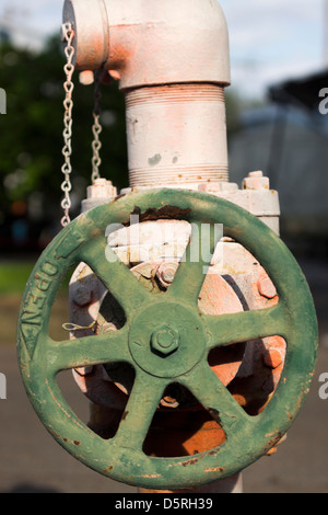 Alten Hydranten in einem RV Park in Mission, Texas. Stockfoto