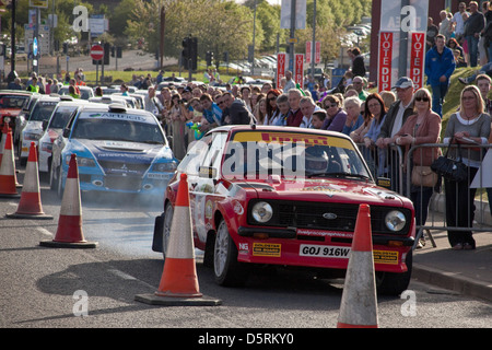 Schaltung der Rallye Irland, Lisburn, Nordirland, Wertungsprüfung, Motorsport Stockfoto