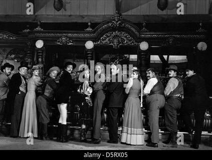 MISCHA AUER, Marlene Dietrich, James Stewart, BRIAN DONLEVY, DESTRY RIDES WIEDER, 1939 Stockfoto