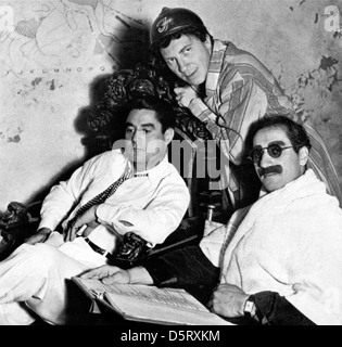 LEO MCCAREY, Chico Marx, Groucho Marx, Duck Soup, 1933 Stockfoto