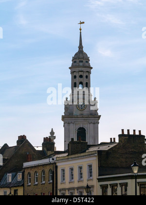 LONDON, Großbritannien - 07. APRIL 2013: Der Kirchturm von St. Alfege Church, Greenwich Stockfoto