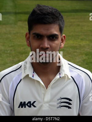 08.04.2013 London, England. Ravi Patel von Middlesex County Cricket in LV County Championship-Kit Middlesex Medien tagsüber von Lords. Stockfoto