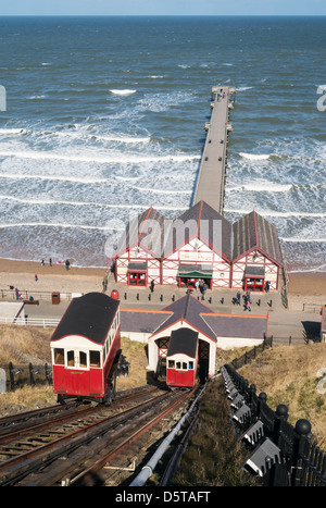 Der viktorianische Standseilbahn und Pier in Saltburn North East England Großbritannien Stockfoto