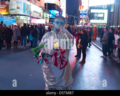 Schauspieler verkleidet als Statue of Liberty Stockfoto