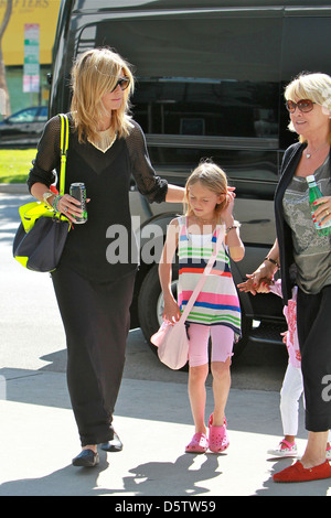 Heidi Klum, Tochter Leni Samuel und Erna Klum gelten nach Los Angeles, Kalifornien - 10.03.12 Ballett-Klasse Stockfoto