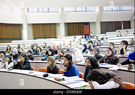 Ein neues mentoring Programm begann der Universität Mohammed V Souissi wo Studentinnen Ratschläge für ihr berufliches Leben gelangen Stockfoto