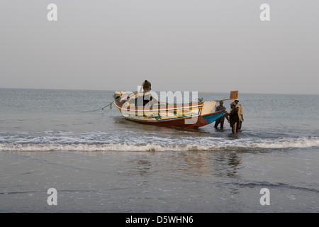 Gambia: Banjul - Fischerboot Stockfoto