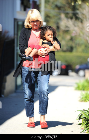 Erna Klum und Lou Sulola gelten nach Karate-Klasse in Brentwood, Los Angeles, Kalifornien - 03.03.12 Stockfoto