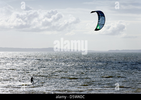 Kitesurfer aus West Shore, Llandudno, North Wales, UK Stockfoto