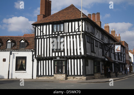 Stratford-upon-Avon Warwickshire England Legacy Falcon Hotel im schönen schwarz-weiß halbe Fachwerkhaus Gebäude Stockfoto