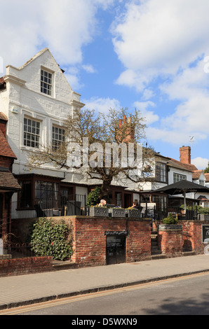 Black Swan Pub aka Dirty Duck auf Waterside, Stratford-upon-Avon, Warwickshire, England, UK, Großbritannien Stockfoto