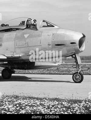 North American FJ-2 "Fury" von NATC auf der North American Aviation, Inc., Columbus, Ohio Pflanze. Stockfoto