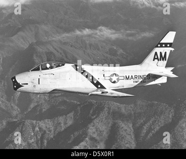 North American FJ-4 "Fury" des USMC VMF-451. Stockfoto