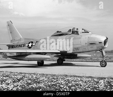 North American FJ-2 "Fury" von NATC auf der North American Aviation, Inc., Columbus, Ohio Pflanze. Stockfoto