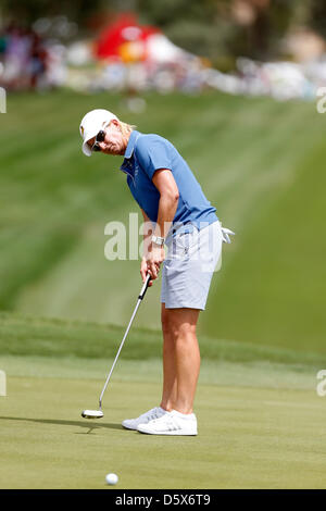 7. April 2013: Karrie Webb von Australien in Aktion während der Endrunde der Kraft Nabisco Championship im Mission Hills Country Club in Rancho Mirage, Kalifornien... Charles Baus/CSM. Stockfoto