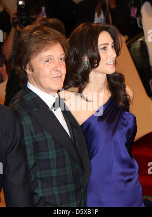 Sir Paul McCartney Nancy Shevell Alexander McQueen: "Savage Beauty" Costume Institute Gala im Metropolitan Museum of Art Stockfoto