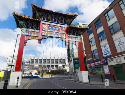 Einem chinesischen Bogen in der chinesischen Viertel von Newcastle Upon Tyne. Stockfoto