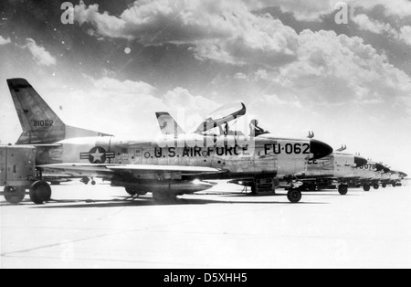 Nordamerika (F-86D-60-NA) F - 86L 'Sabre Hunde' des 331st FIS. Stockfoto