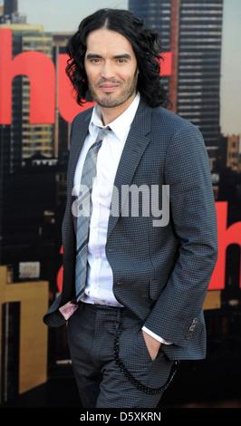 Russell Brand UK Film-Premiere von "Arthur" statt in der O2 Arena - Ankünfte London, England - 19.04.11 Stockfoto