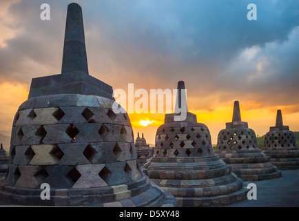 Borobudur Tempel bei Sonnenaufgang, Java, Indonesien Stockfoto
