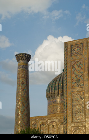 Minarette der Registan, Samarkand, Usbekistan Stockfoto