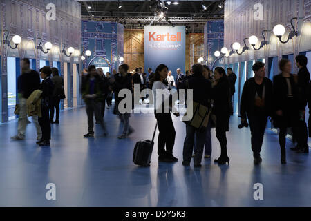 Mailand, Italien. 9. April 2013. Kartell-Stand auf der Mailänder Möbelmesse Salone Internazionale del Mobile. Bildnachweis: A. Astes / Alamy Live News Stockfoto