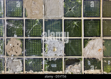 Grünes Glas Blöcke Hintergrund gebrochen Stockfoto