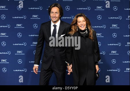 Karl-Heinz Grasser, Fernsehumsetzer Österreichischer Finanzminister Und Seine Frau Fiona Swarovski Kommen bin 05.11.2012 in Kitzbühel in Österreich Zur Verleihung des Laureus Medien Preis 2012. Der Laureus Medien Preis Wird Für Journalistische Beiträge, Initiativen Und Personen, sterben Ein streetcastern Landeserziehungsgeld Engagement Im Sport Gezeigt Haben, hieß. Foto: Tobias Hase/dpa Stockfoto