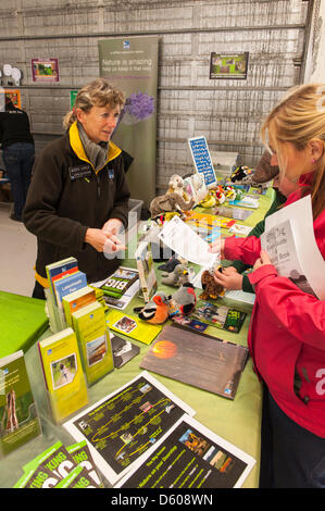 Norwich, Norfolk, Großbritannien. 10. April 2013. Eine RSPB Stand auf der Spring Fling Jahrmarkt an der Norfolk Showground. Bildnachweis: T.M.O.News/Alamy Live-Nachrichten Stockfoto