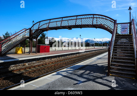 Aviemore Bahnhof dient die Stadt und Ferienort von Aviemore in den Highlands von Schottland. Stockfoto