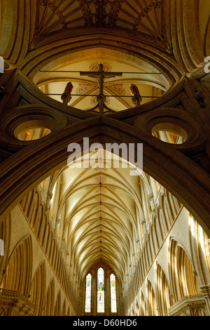 Das Kirchenschiff und Schere Bogen, Kathedrale von Wells, Somerset, England Stockfoto