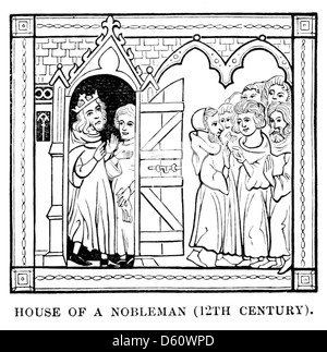 Diese 1899 abgebildete Illustration aus der „kurzen Geschichte der mittelalterlichen und modernen Völker“ zeigt ein Adelshaus aus dem 12. Jahrhundert, das einen Einblick in die mittelalterliche Architektur und die Lebensbedingungen dieser Zeit bietet. Stockfoto