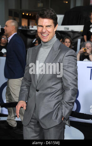 Los Angeles, Kalifornien, USA. 10. April 2013. Tom Cruise kommt bei der Vergessenheit Filmpremiere in Los Angeles, USA 10. April 2013. Bildnachweis: Sydney Alford / Alamy Live News Stockfoto