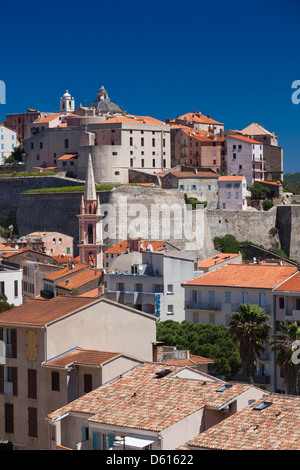 Frankreich, Korsika, La Balagne, Calvi, erhöhten Blick Stadt und Zitadelle, morgen Stockfoto