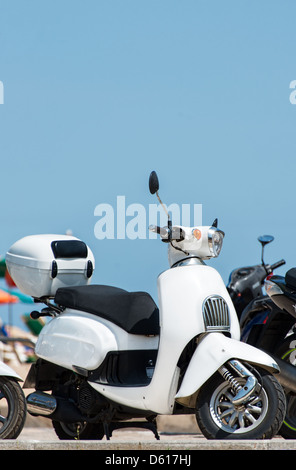 Moped-niemand weiß Retro-Stil Stockfoto