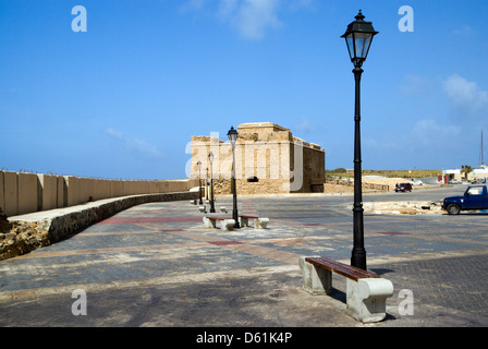 Mittelalterliche Burg neben dem Hafen, Paphos, Zypern. Stockfoto