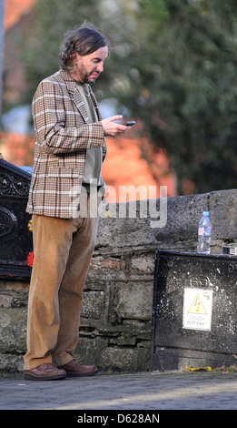 Steve Coogan Film-set für die sechsteilige Comedy-Serie "Moone Boy" Boyle, Irland - 12.01.12in Stockfoto