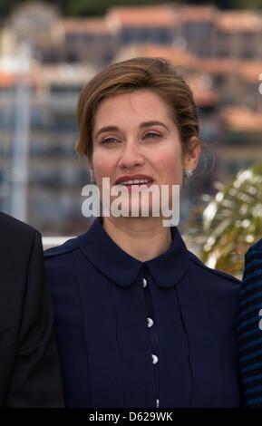 Französische Schauspielerin und Jury Mitglied Emmanuelle Devos besucht die Jury Photocall Fototermin der 65. Filmfestspiele von Cannes am Palais des Festivals in Cannes, Frankreich, am 16. Mai 2012. Foto: Hubert Boesl Stockfoto