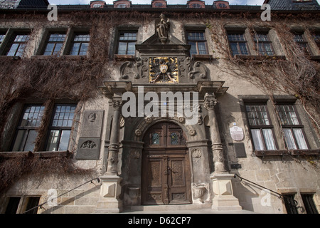 Eingang zum Altstädter Rathaus in Quedlinburg, Deutschland, ein UNESCO-Weltkulturerbe. Stockfoto