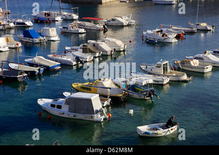 Angelboote/Fischerboote am Hafen Hafen Gebiet Dubrovnik Altstadt Dalmatien Kroatien Europa Stockfoto