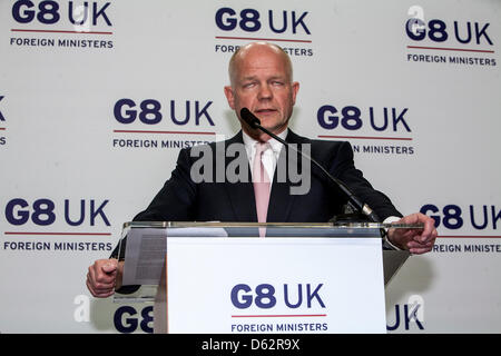 London, UK. 11. April 2013. Britische Außenminister William Hague MP spricht über die Krise in Syrien auf der G8-Außenminister-Konferenz.   Bildnachweis: Mario Mitsis / Alamy Live News Stockfoto