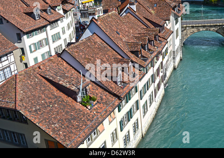 Blick auf die Berner Altstadt und Aare-Fluss Stockfoto