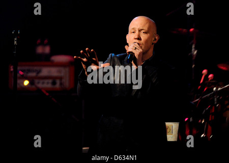 Isaac Slade The Fray führt at The Opera House Toronto, Kanada - 17.01.12 Stockfoto