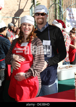 Sarah Drew Hat Babyjungen Namens Micah Emmanuel Lanfer Mit Ehemann Peter Lanfer Sarah Drew Los Angeles Premiere Geboren Stockfotografie Alamy