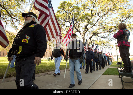 Vietnam-Kriegsveteranen aus Texas besuchen der erste Spatenstich für das Texas Capitol Vietnam Veteranen Denkmal Stockfoto