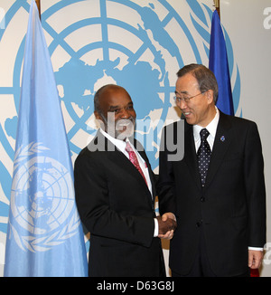 Haitianische Präsident Rene Preval und Generalsekretär der Vereinten Nationen Ban Ki-Moon Tagung des Rates in Bezug auf die Stockfoto