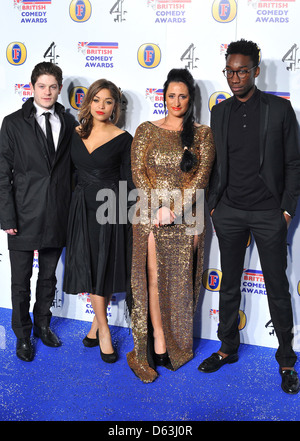 Jinsiy olat bilan porno chizilgan qizlar Kichik vaqt porno